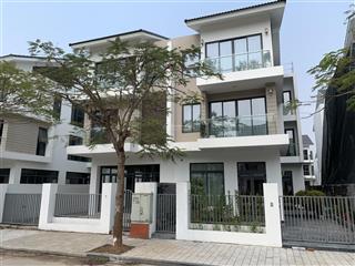 Tôi thiện trí bán căn biệt thự an vượng gần công viên thiên văn hoc dt 180m2 mặt đường lê quang đạo