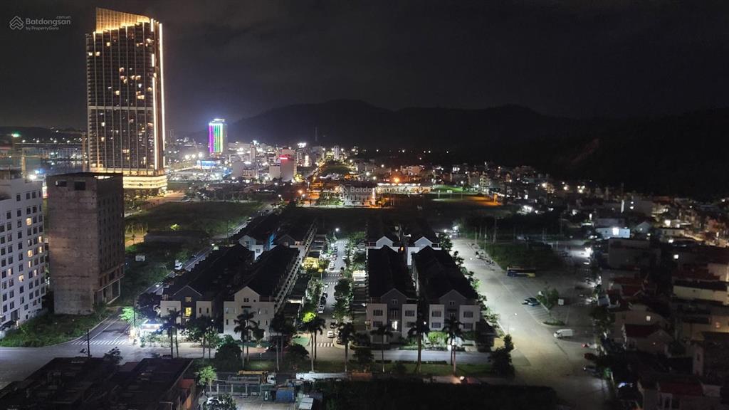 Quyết bán 7.6 tỷ  105m2 lk san hô hướng nam sổ đỏ trao tay