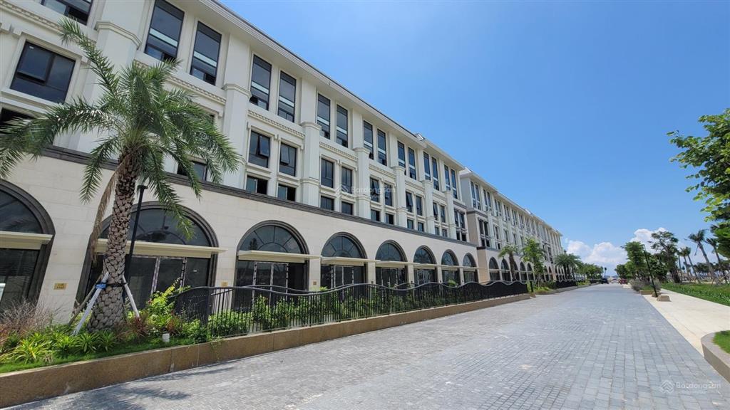 Bán nhà phố grandbay 6 tầng kinh doanh tốt 36.5tr /m2 sàn