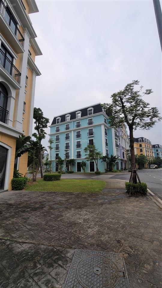 Nhà biệt thự liền kề tại bãi cháy hạ long 311m270tr/m2 bàn giao thô