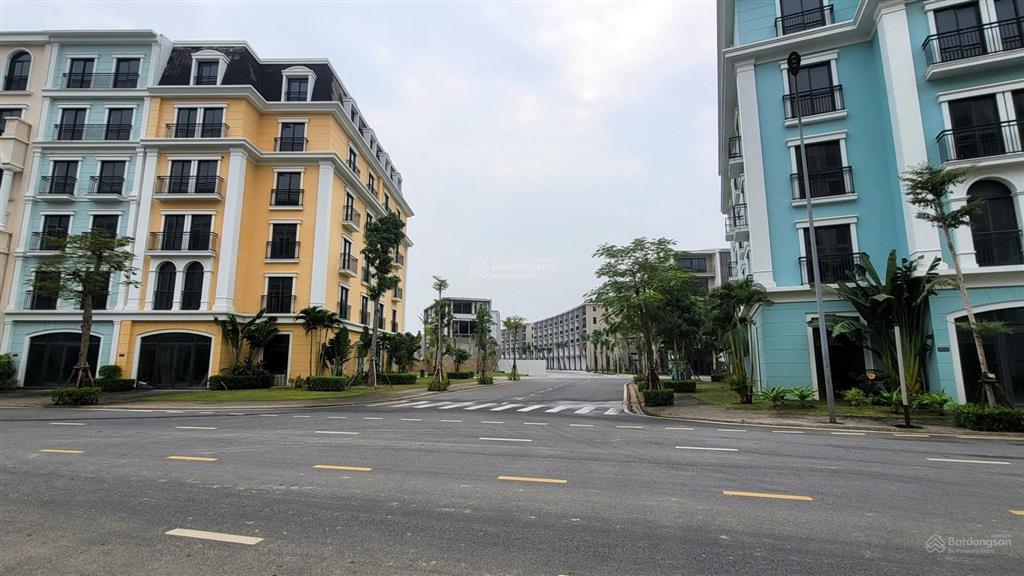 Nhà biệt thự liền kề tại bãi cháy hạ long 311m270tr/m2 bàn giao thô