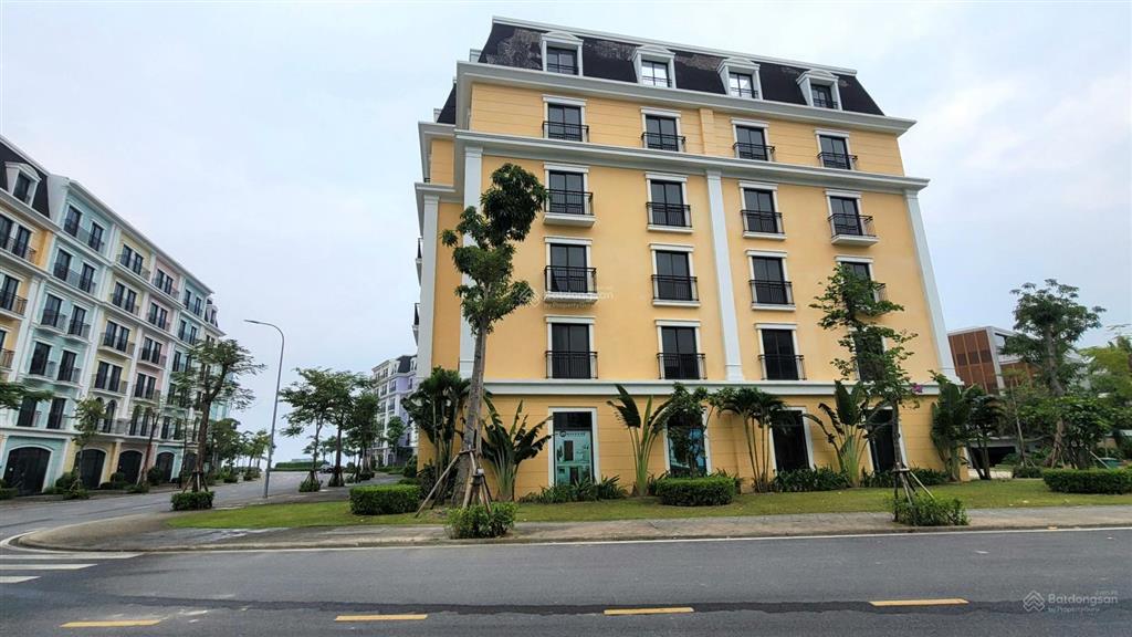 Nhà biệt thự liền kề tại bãi cháy hạ long 311m270tr/m2 bàn giao thô