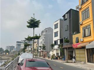 Nhà mặt phố kinh doanh 5 tầng full đồ. thị trấn văn điển, sổ đỏ, không lỗi. giá rẻ 0862 859 ***