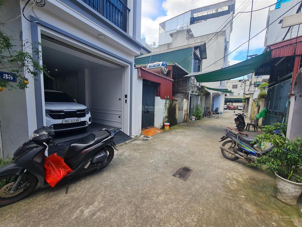 Bán gấp nhà phân lô cán bộ. ô tô vào nhà. thịnh liệt 200m ra đường giải phóng, không lỗi. giá rẻ