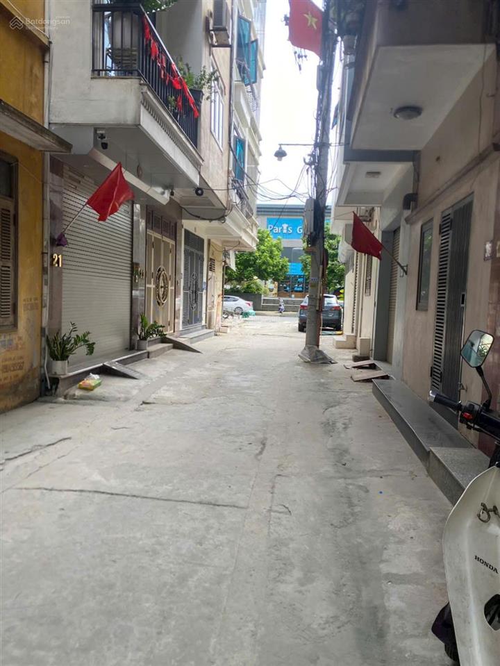 Bán gấp nhà phân lô cán bộ. ô tô vào nhà. thịnh liệt 200m ra đường giải phóng, không lỗi. giá rẻ
