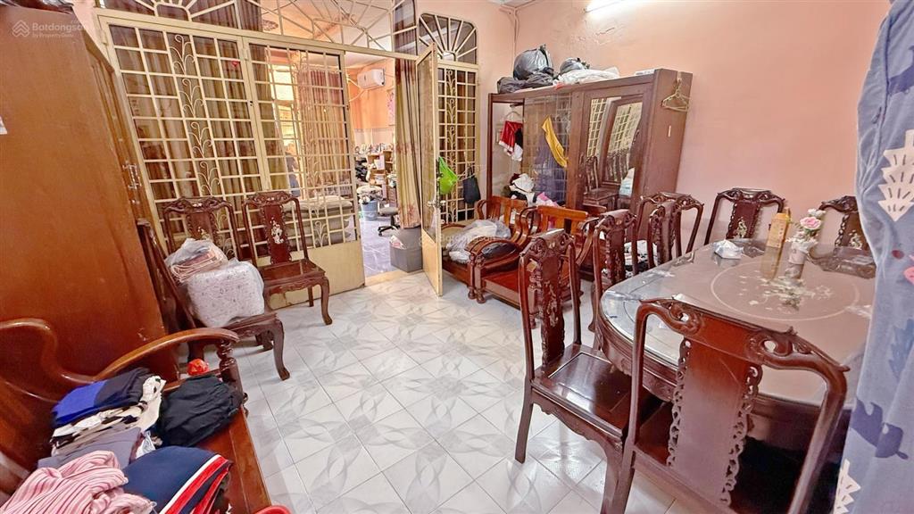 Giảm mạnh 8 tỷ nhà mặt tiền chợ quận 5