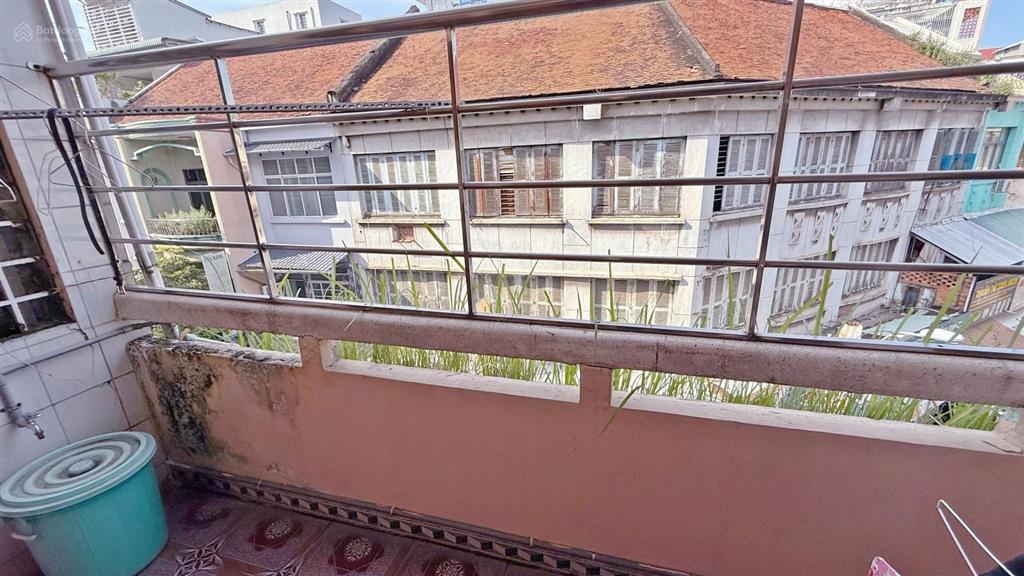 Giảm mạnh 8 tỷ nhà mặt tiền chợ quận 5