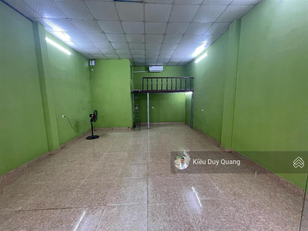 Cho thuê 60m2 mặt đường hạ bằng, thạch thất. có gác xép, vừa ở, vừa kinh doanh. 0962 783 ***