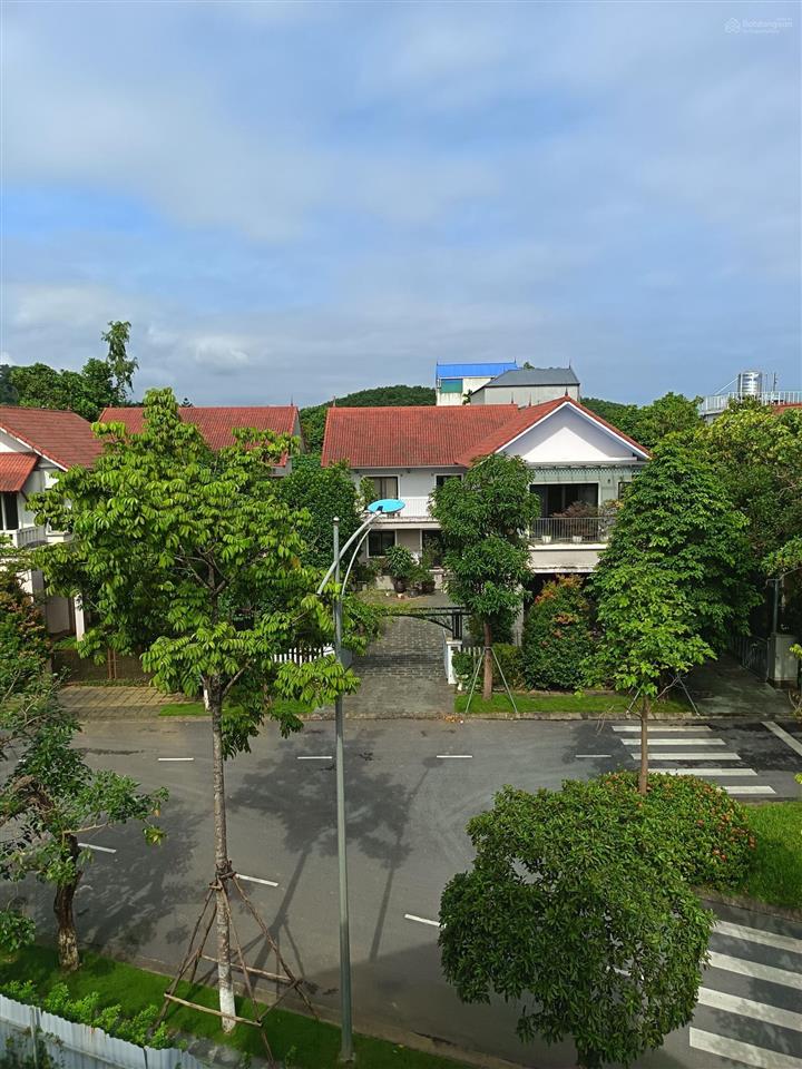Bán căn bt đơn lập 656m2 khu a khu đô thị xanh villas. giá chỉ 65tr/m2 rẻ nhất khu  0962 783 ***