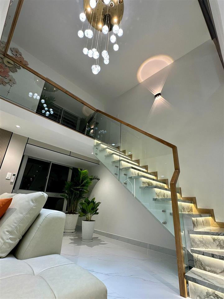 Bán duplex sky 1, căn góc 160m2 (91m2 + lửng), 5pn 4wc, giá chỉ 9,9tỷ,  ngay 0906 710 ***