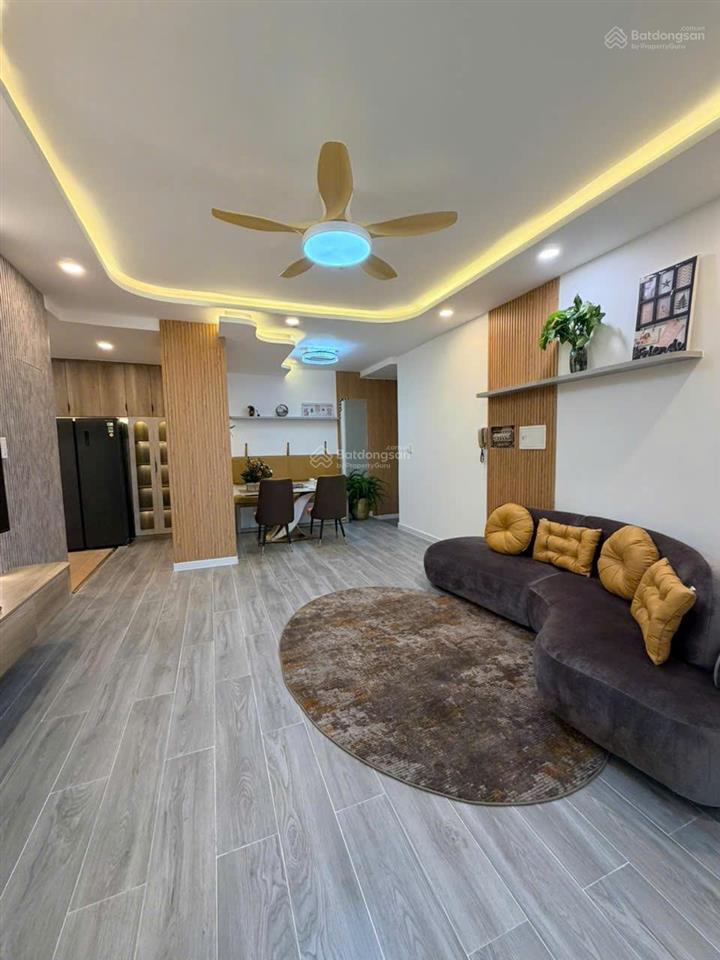 Kẹt tiền bán gấp căn hộ sky garden 1, 81m2, 2pn, full nội thất mới giá 5,6tỷ,  ngay 0906 710 ***