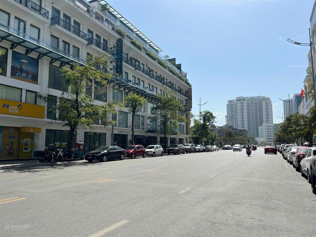 Cho thuê nhà mặt phố 250m2, 5 tầng đường 25/4 hạ long, quảng ninh