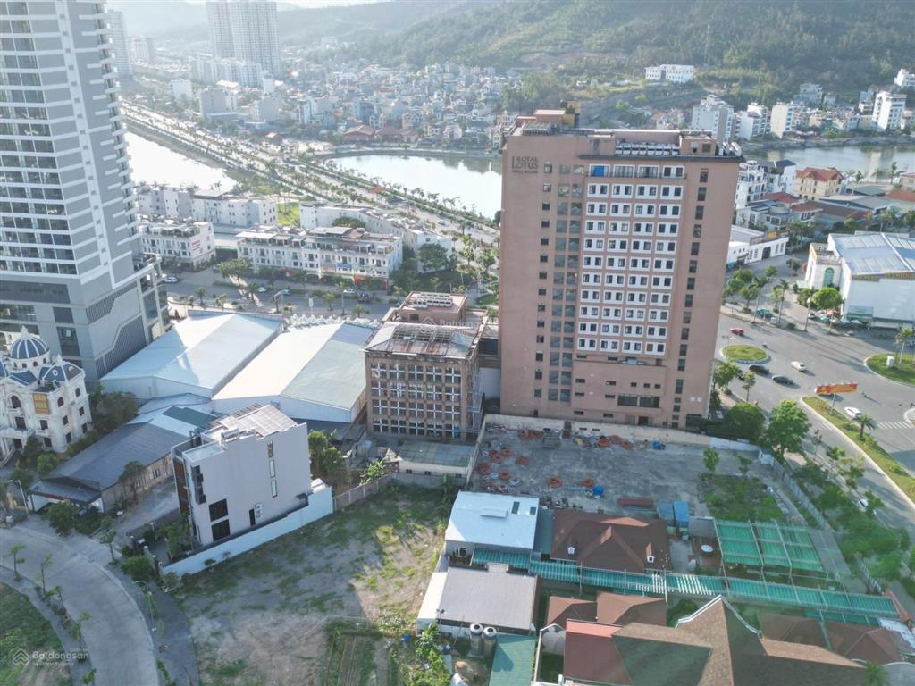 Bán đất ô góc 1900m2, đường đại lộ marina hạ long