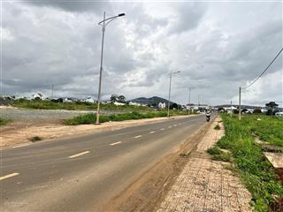 Lô đất góc 2 mặt tiền ngay trung tâm hành chính xã đức trọng. mặt tiền phạm ngũ lão kinh doanh tốt