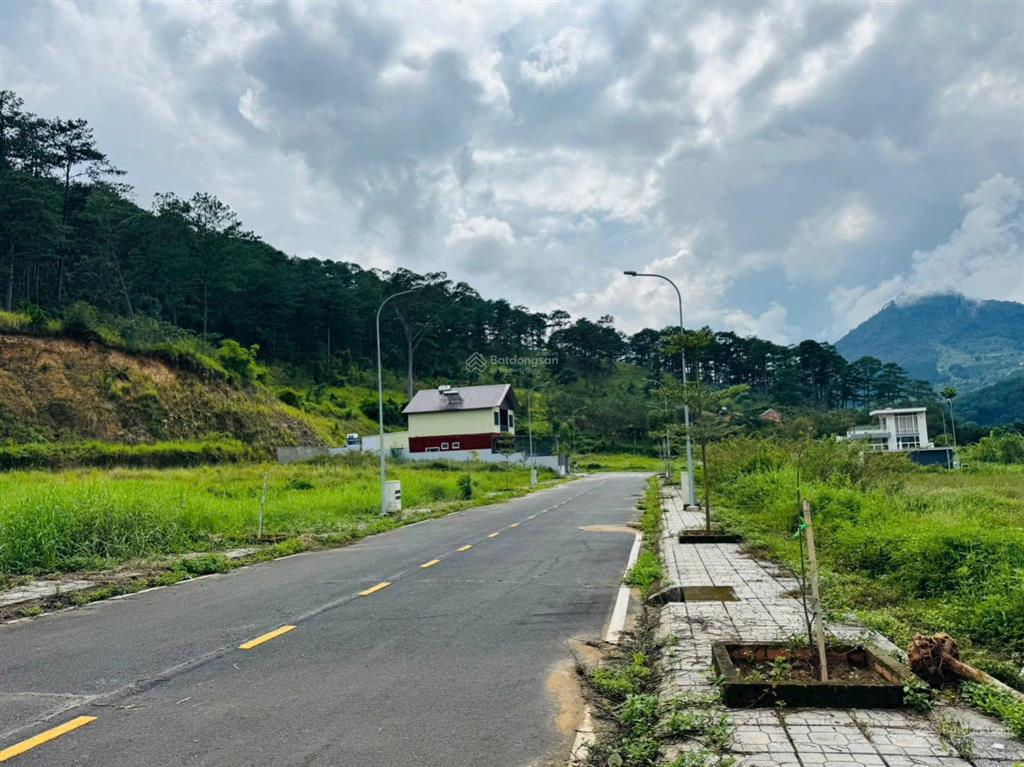 Khu biệt thự siêu hạ tầng ngay dưới chân đèo p'ren, diện tích từ 3502000m2