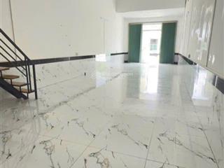 Bán nhà mặt tiền hoàng quốc việt