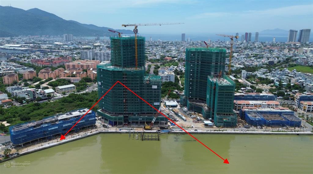 Chủ tiếc đứt ruột gan vẫn phải bán căn sát mặt nước | 1pn+ view pháo hoa giá quá tốt!