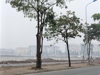 Đất 31ha trâu quỳ, lô góc, vỉa hè ô tô tránh các phía,thoáng sáng,mặt tiền khủng, làm gì cũng tuyệt