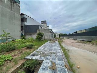 Đất đặng vũ hỷ, việt hưng, sát dự án yến vĩ, mặt tiền khủng, phân 3 lô quá đẹp.