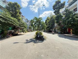 Bán nền thổ cư trục chính kdc phú an cách đường võ nguyên giáp 50m dt 5m x 20m =100m lộ giới 30m
