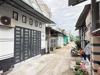 Bán nhà trệt lửng sổ hoàn cộng lộ oto tặng nội thất 2 máy lạnh máy lộc nước, giá rẻ chính chủ