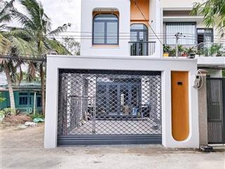 Bán nà lầu mới 100% lộ oto nhà gần trường đh tây đô  sổ hồng hoàn công