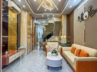Bán nhà lầu mới 100% có 3 p ngủ lộ oto đậu trước nhà gần kdc trường đh y dược tặng nội thất cao cấp