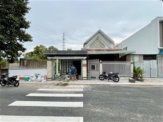 Bán nhà biệt thự vườn dt 260m2 lộ giới 12m nhà cách chợ cái răng 5phút giá giảm cần bán