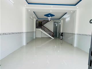 Cho thuê nhà 3 lầu mới đẹp lộ giới 30m gần bên xe tp thuận tiện mở vp công ty nhà có 3 máy lạnh