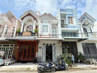 Cho thuê nhà lầu 4 p ngủ ngay kdc đại học y dược nhà có 3 máy lạnh tiện ở gia đình vp công ty
