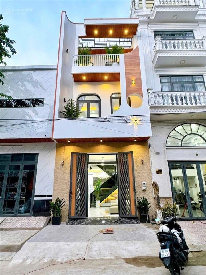 Bán nhà 1 trệt 2 lầu siêu đẹp đường số 7 khu văn hoá tây đô tặng full nội thất có sân thượng mini