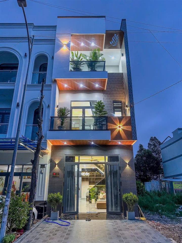 Siêu phẩm nhà 1 trệt 2 lầu nội thất cao cấp, hiện đại ,số 132 đường d7 kdc hồng loan tp cần thơ