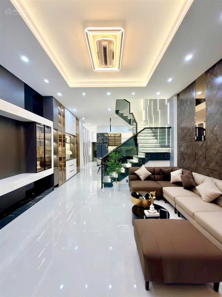 Bán nhà 1 trệt 2 lầu .có 4 phòng ngủ  số 145 mặt tiền đường d7  ngay kdc hồng loan , tp cần thơ