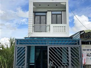 Bán nhà trệt lầu mặt tiền đường hậu tân thạnh tây. p. ba láng, tp cần thơ nhà có sân đậu oto