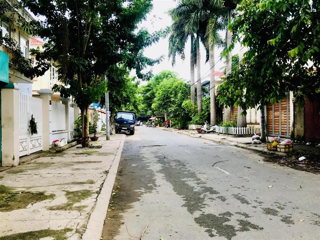 Nguyên căn hẻm 12m nguyễn hữu dật, p.tây thạnh 10x20m 1 lầu