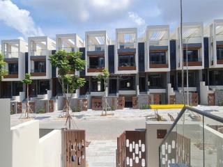 Chính chủ bán lỗ np6, dự án summerland mũi né, dt 100m2, giá gốc 6,4 tỷ giảm sốc còn 5 tỷ.lỗ 2,5 tỷ
