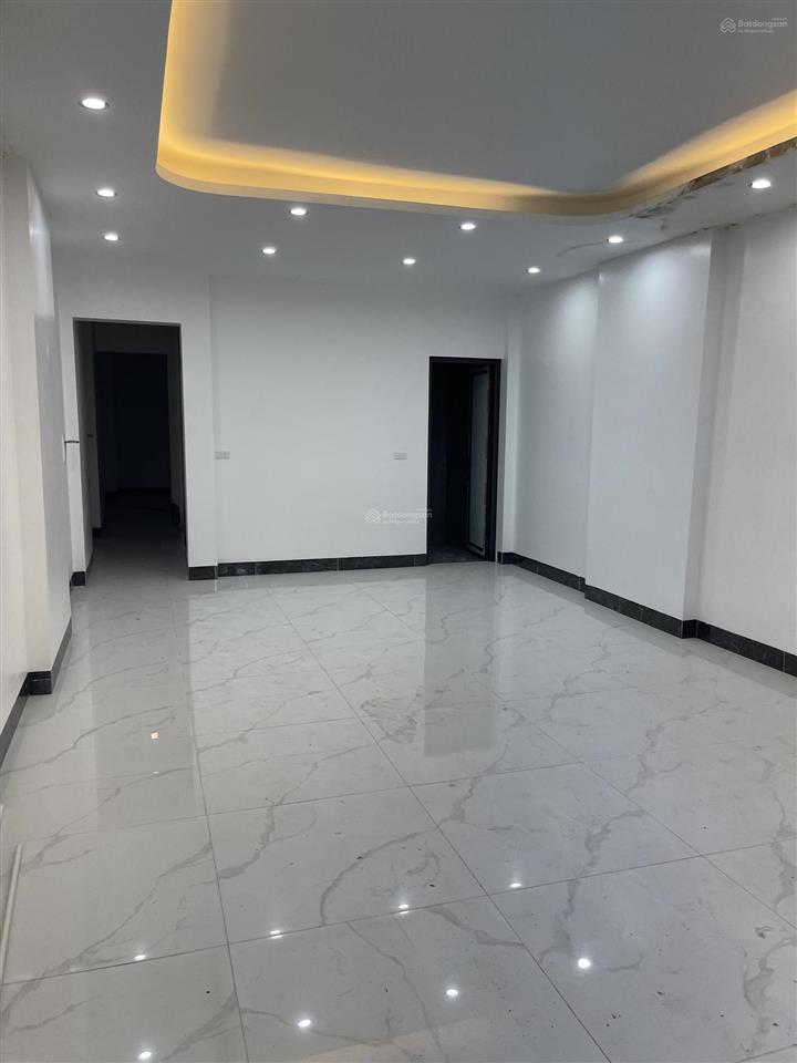 Cho thuê lk 90m2 x 5 tầng tại khu đô thị mới văn phú, 28 triệu có thang máy