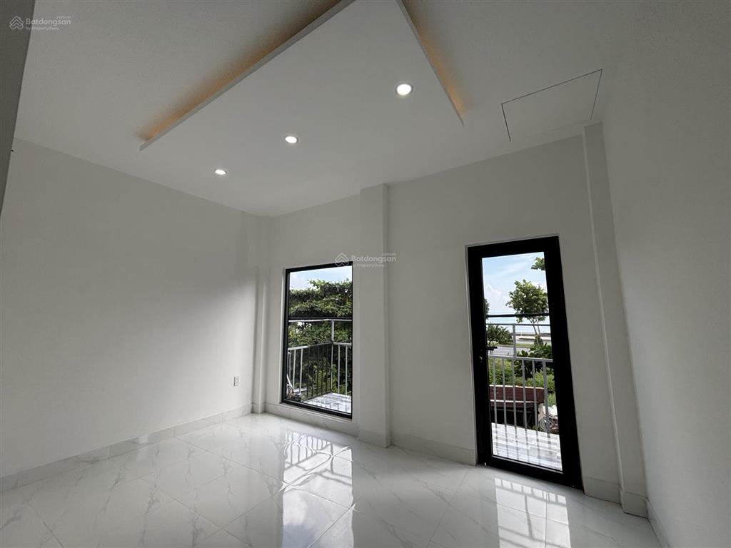 Bán nhà 2 tầng giáp văn cương sau lưng biển nguyễn tất thành, đà nẵng