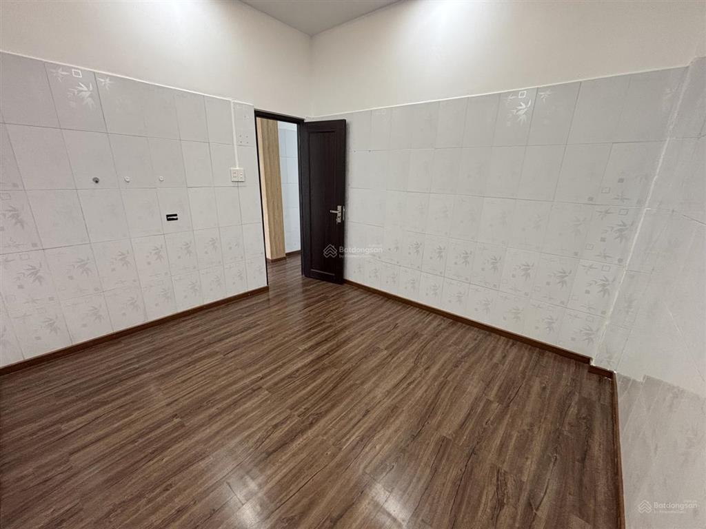 Bán nhà 2 tầng giáp văn cương sau lưng biển nguyễn tất thành, đà nẵng