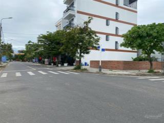 Bán lô gốc hai mặt tiền đường trung lập 18  khu đô thị lakeside