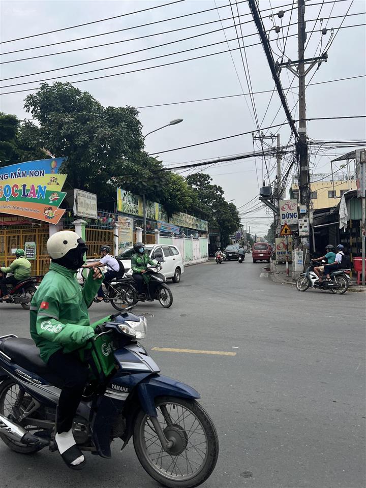 Mình đang giữ sổ cần bán lô đất hẻm xe tô đường cây da, p. tân đông hiệp, tp. hcm