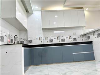 Cho thuê nhà quận 8 (hẻm xe hơi đường phú định) 4x11m 2pn 2wc 1 lầu nt cơ bản 10 triệu/tháng