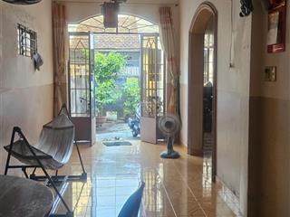 Bán căn nhà 3 mặt tiền hẻm phương mai, phường vĩnh phước, nha trang. dt 215m2. giá 3tỷ690