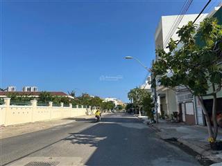 Bán đất mặt tiền ngô văn sở  phường bắc nha trang giá 4tỷ800