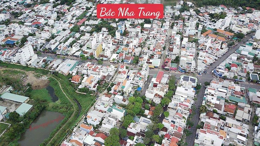 Bán đất hẻm ô tô vĩnh hòa, bắc nha trang, cách biển 3p đi bộ, đông dân cư, giá chỉ 4.7 tỷ