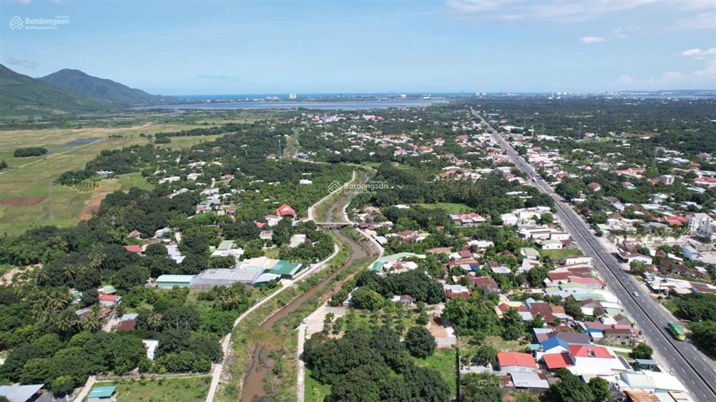 Bán đất tđc cam hải đông cam lâm, lô góc ngay cạnh đầm thủy triều, gần sân bay, full thổ, 10 tỷ tl