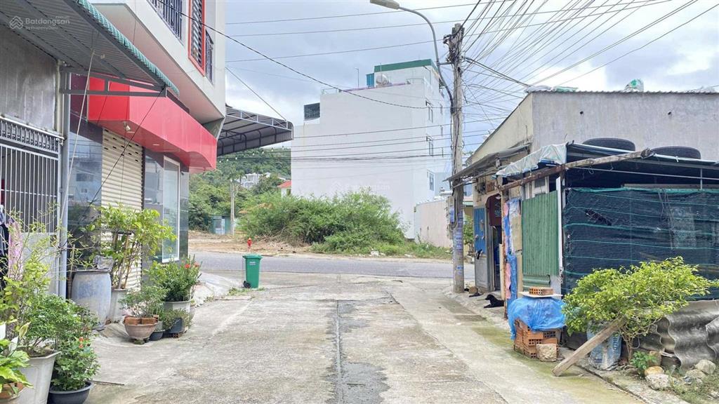 Bán đất tặng nhà hòn xện vĩnh hòa nha trang, gần biển, gần núi cô tiên, sổ hồng full thổ 4.8 tỷ