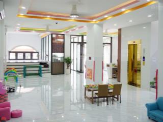 Toà nhà 7 tầng 1 hầm tại nha trang, đang cho thuê 170tr/th hđ 10 năm