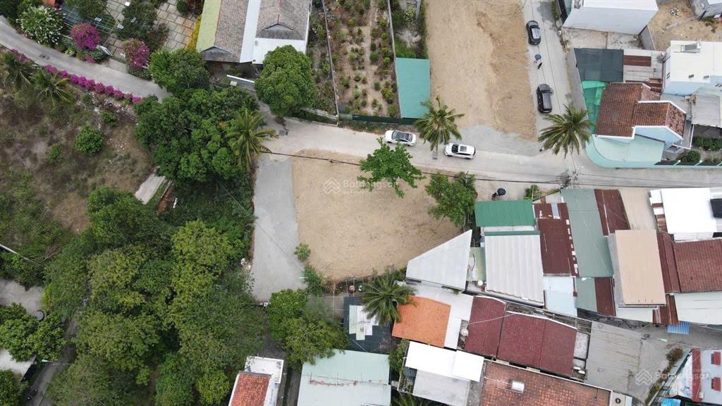 Bán đất tp nha trang cách cầu bè 200m đường ô tô rộng rãi giá 31tr/m2