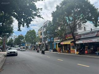 Nhà ngang 11m đường hoàng diệu cách biển 200m giá chỉ 190tr/m2
